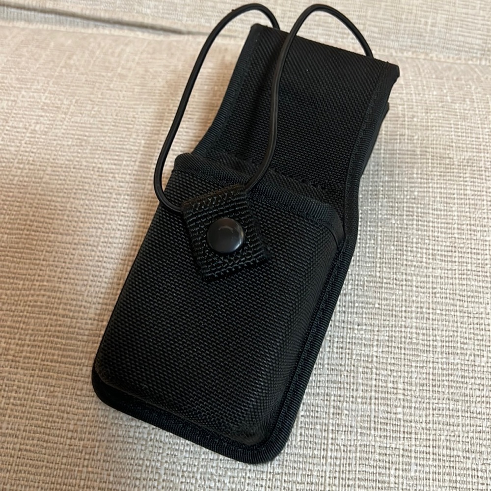 Bianca patrol radio holder
